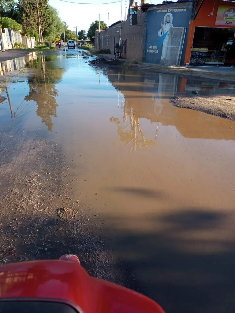 Murió una nena de 4 años: viajaba con su papá, se abrió la puerta del auto, cayó al asfalto y la atropellaron
