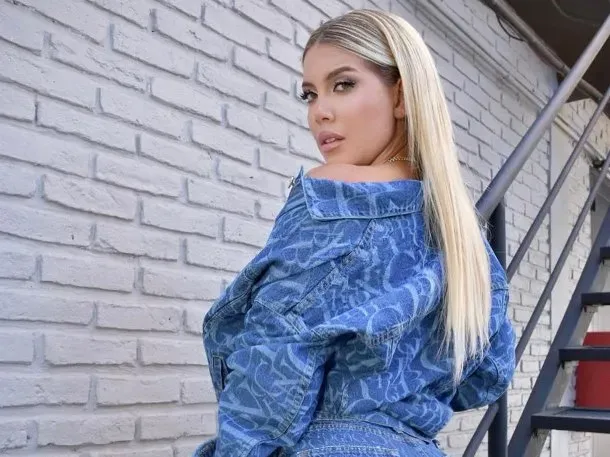 Nació sin brazos ni piernas, su familia lo abandonó y hoy es furor en TikTok