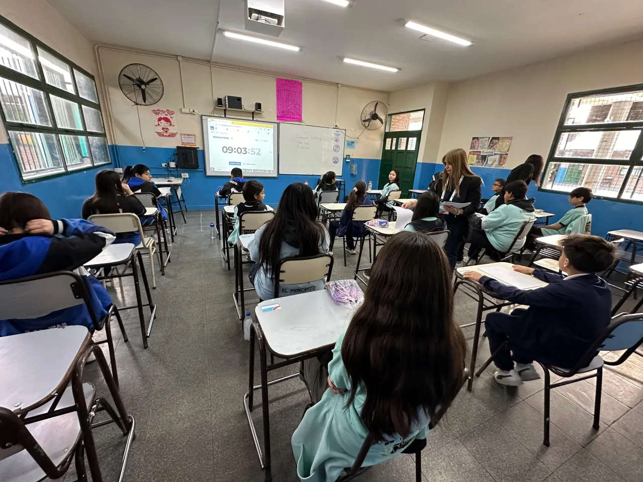 Niño de 8 años intentó robarle el celular, se defendió y los padres reaccionaron de la peor forma