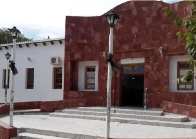 No pueden operarlo en el Hospital de Niños por falta de equipos