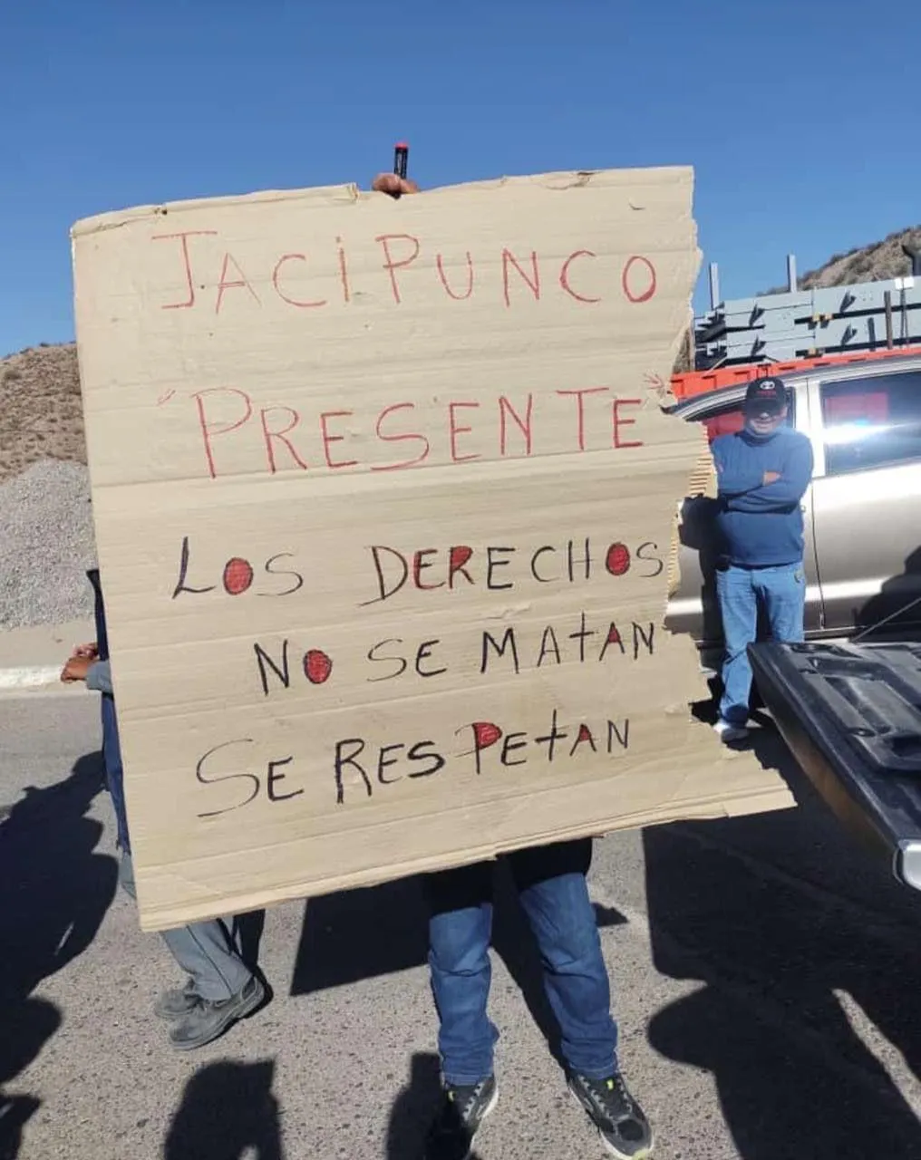 Ocasionales transeúntes atraparon a un ladrón en Plaza El Aborigen