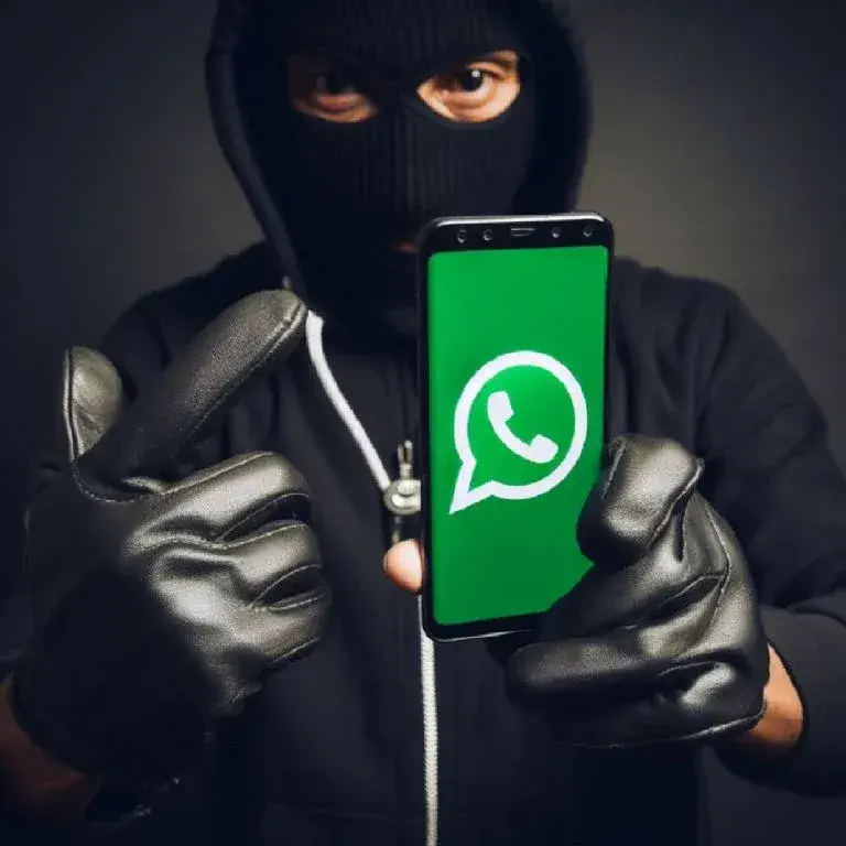 Ofertas laborales falsas por WhatsApp: cómo saber si es una estafa