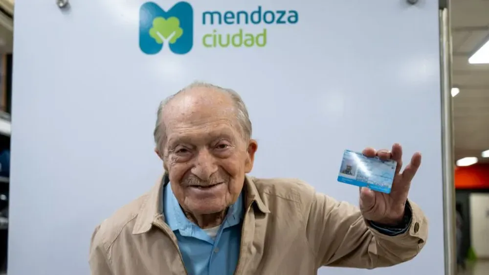 Olvidó su tarjeta en el cajero y en minutos sacaron $ 270 mil y un préstamo a su nombre por $ 1,5 millones