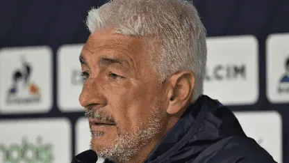 Omar De Felippe, sobre el interés de Boca por Galarza: "Me gustaría que se quede, pero..."