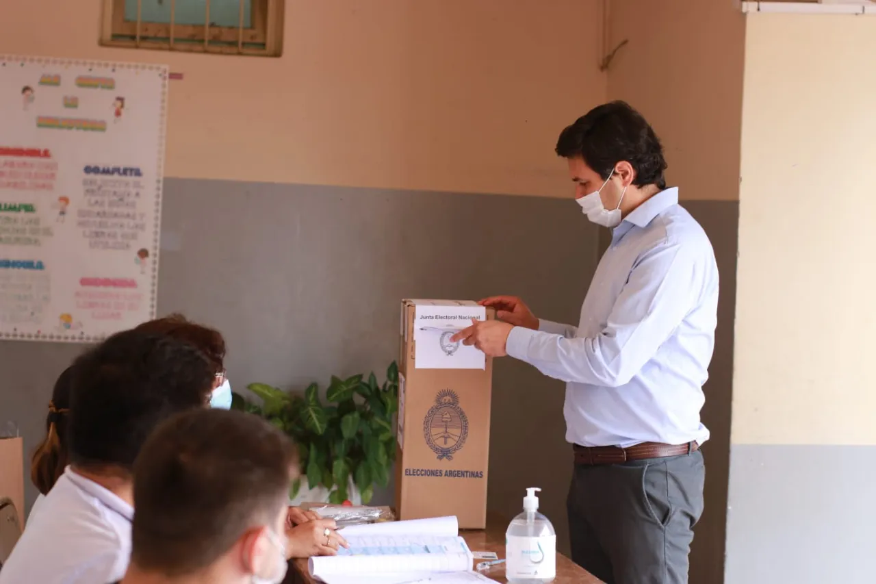 Paliza del Frente de Todos en Mutquín