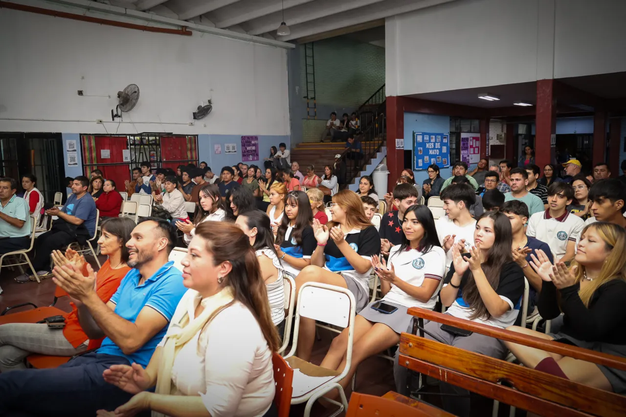 Palomas en los quirófanos y empleados viendo películas: la desprolijidad en un hospital