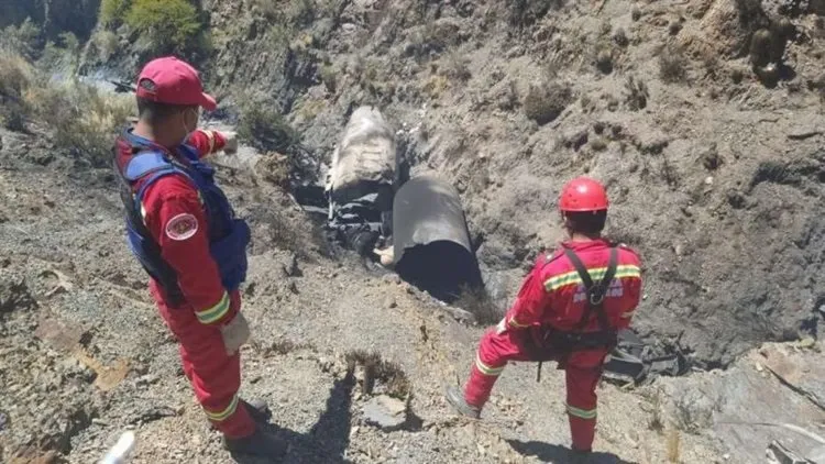 Perdieron a sus tres hijos en un accidente: un año después, tuvieron trillizos