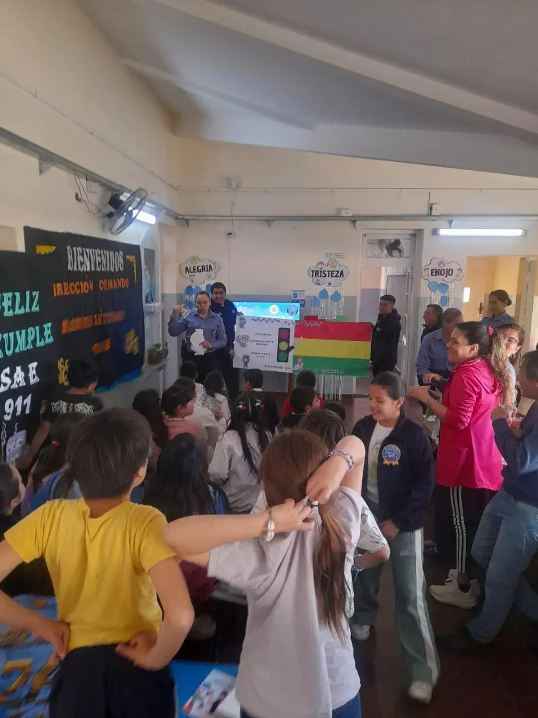 Personal policial del Sistema de Atención de Emergencias SAE-911 festejó su 5° Aniversario junto a los niños