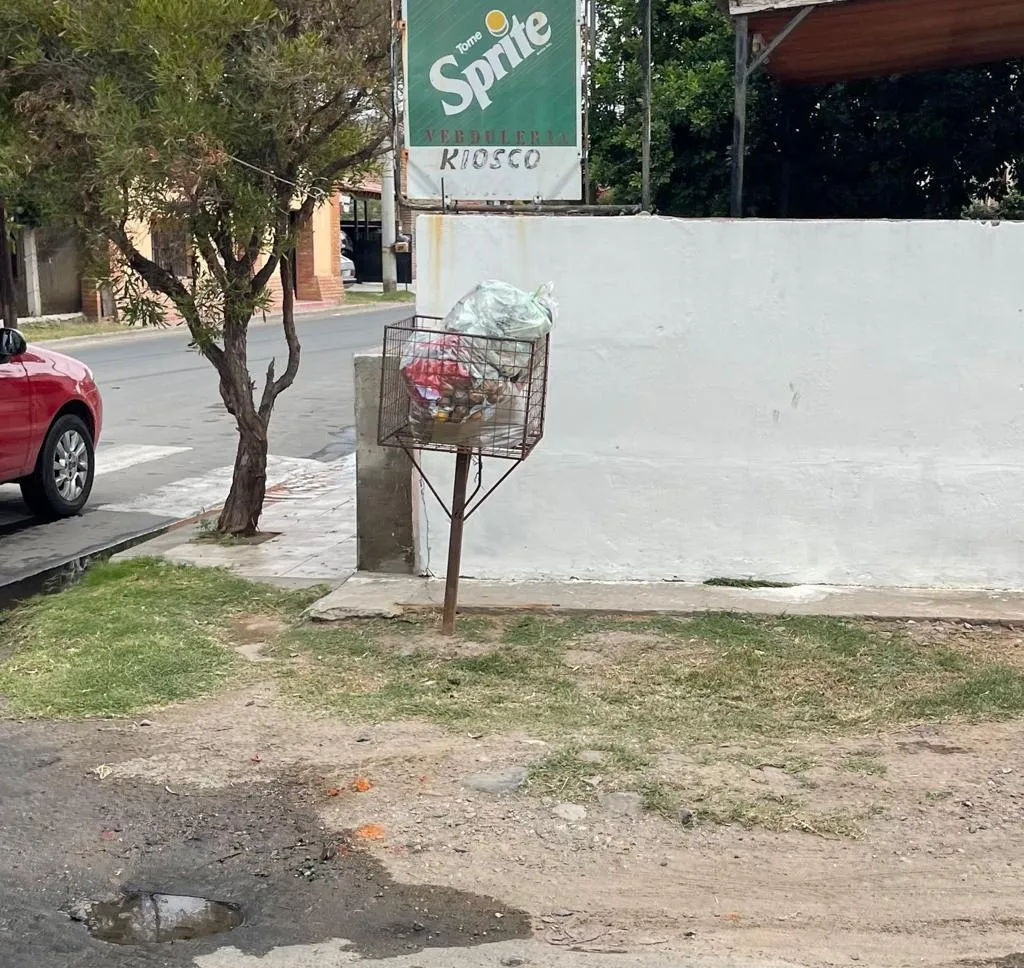 Policías asistieron a una adolescente que intentaba quitarse la vida