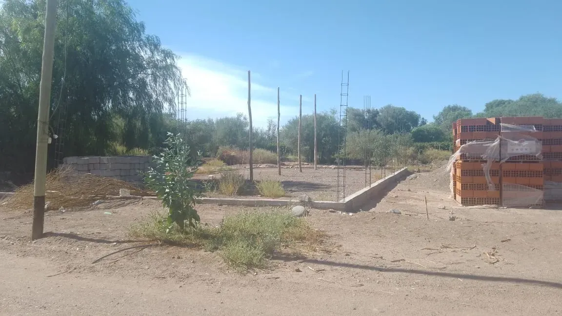 Policías asistieron y trasladaron a una niña al Hospital de Valle Chico