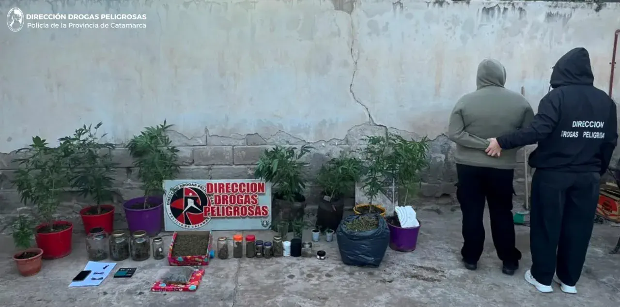 Policías detuvieron a una mujer, secuestraron Cocaína, Marihuana y un teléfono celular