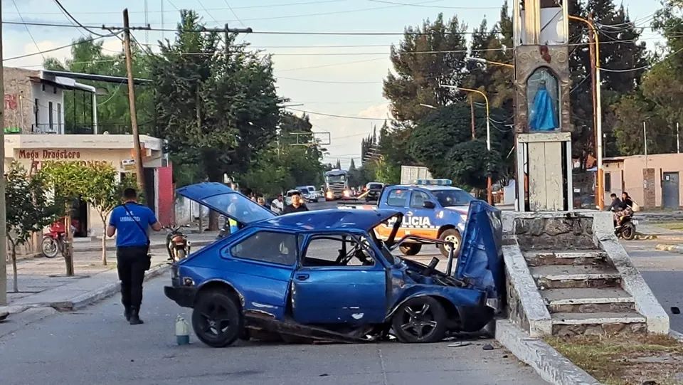 Policías rescataron a turistas en Tinogasta