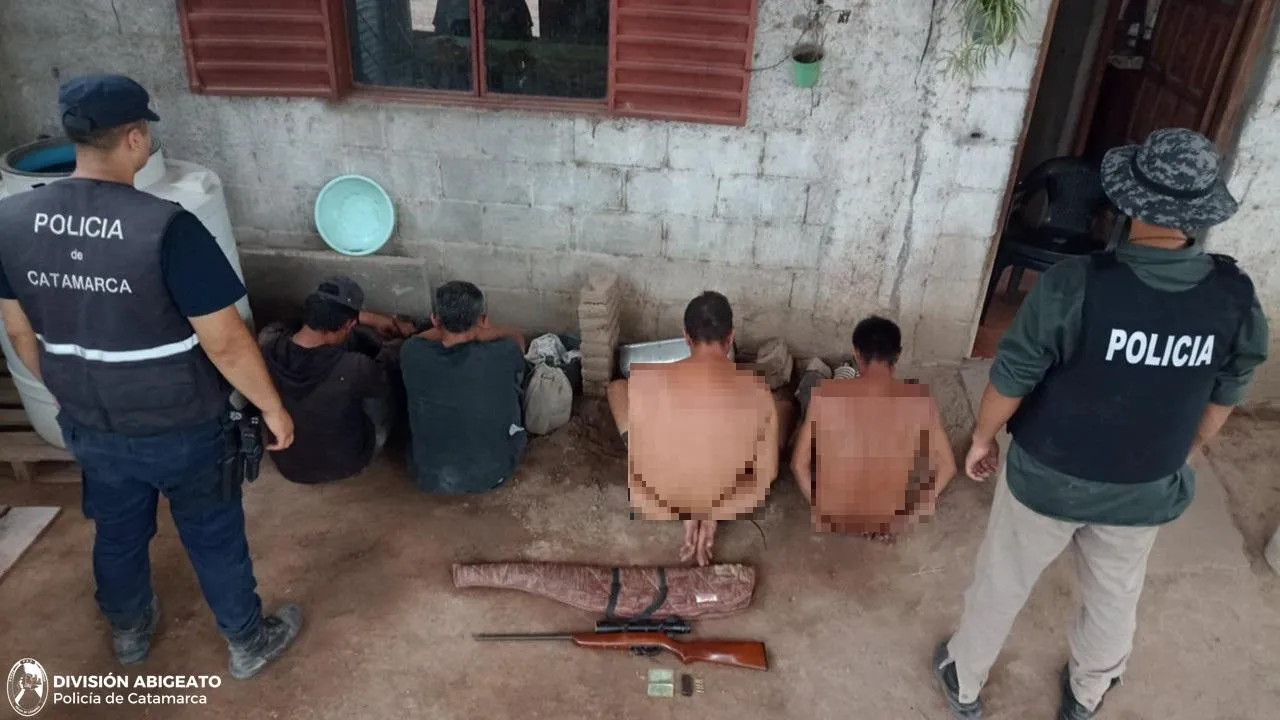 Policías sofocaron un incendio en un local de venta de comidas