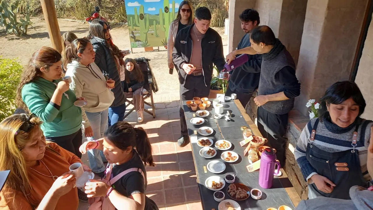 Poncho 2025: Más de 30 mil amigos celebraron con cumbia en el Patio