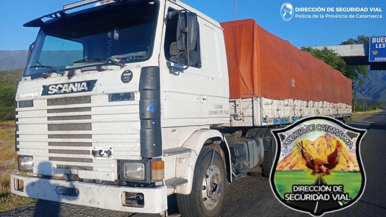 Por derrumbe, transitar con suma precaución por ruta 40