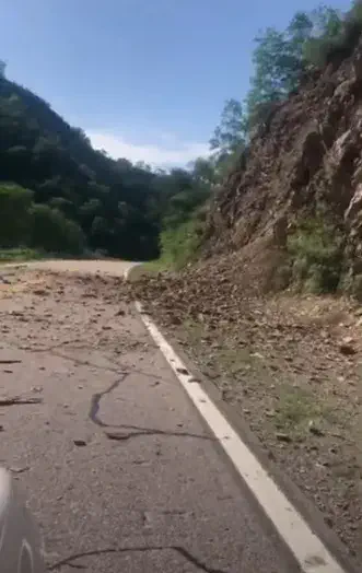 Por derrumbes, transitar con precaución por RN 60, en La Cébila
