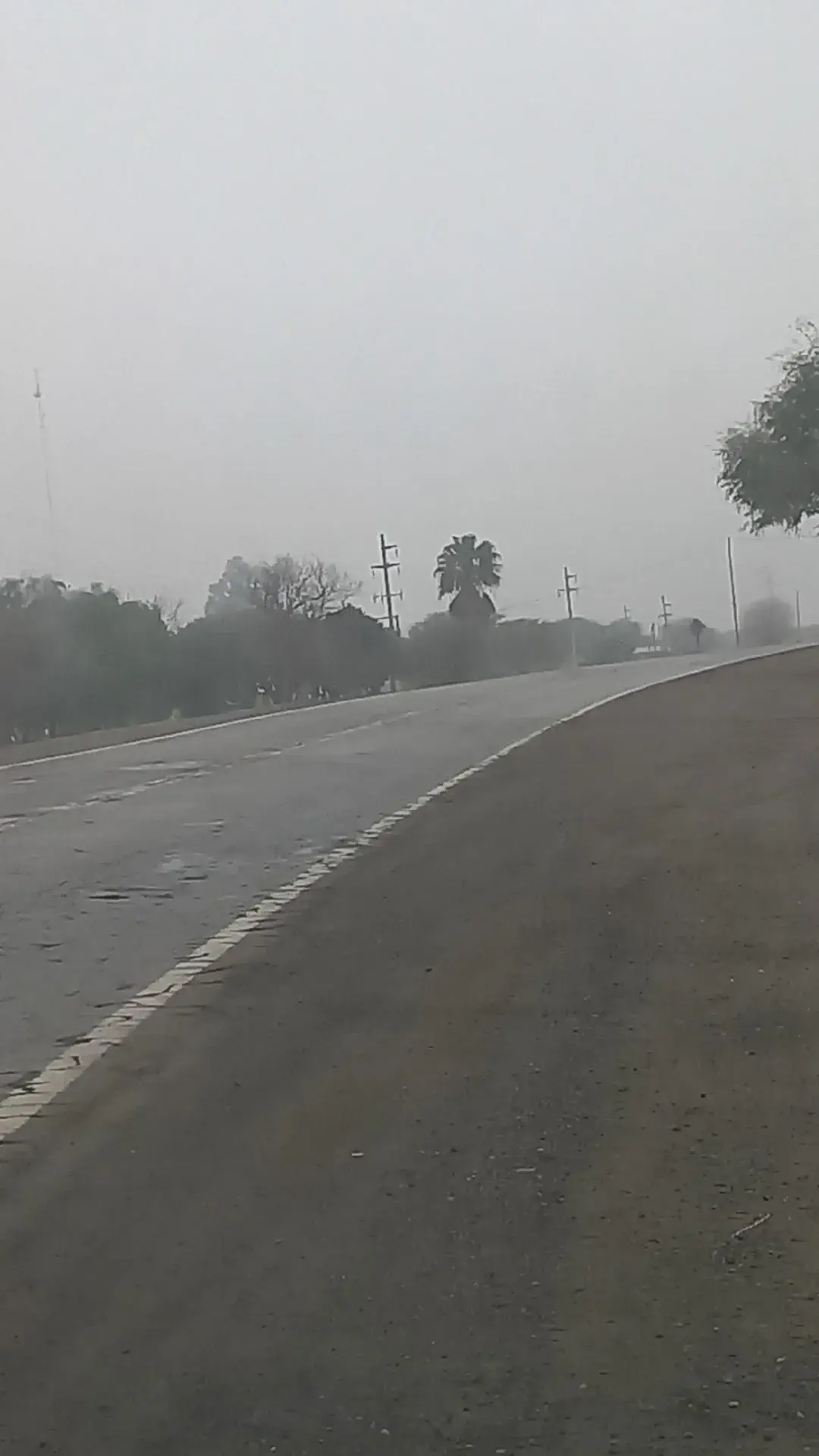 Por lluvia, transitar con precaución por RN 157