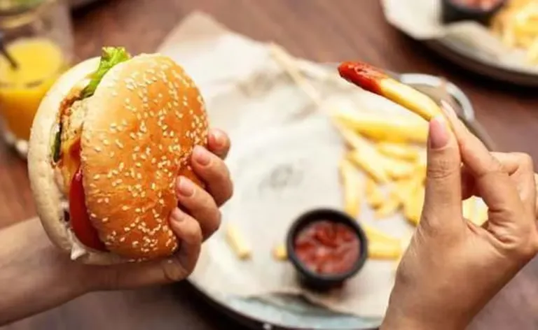 Por qué no hay que comer papas con brotes