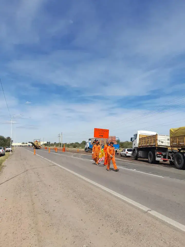 Por trabajos, transitar con precaución por RN 157