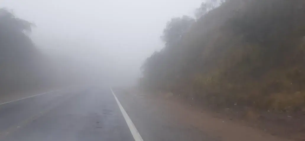Por visibilidad reducida, transitar con precaución en la Cuesta del Totoral