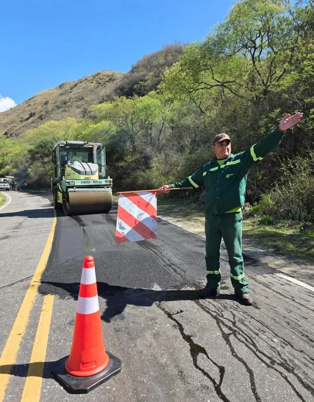 Precaución: continúan los bacheos en Ruta N°4