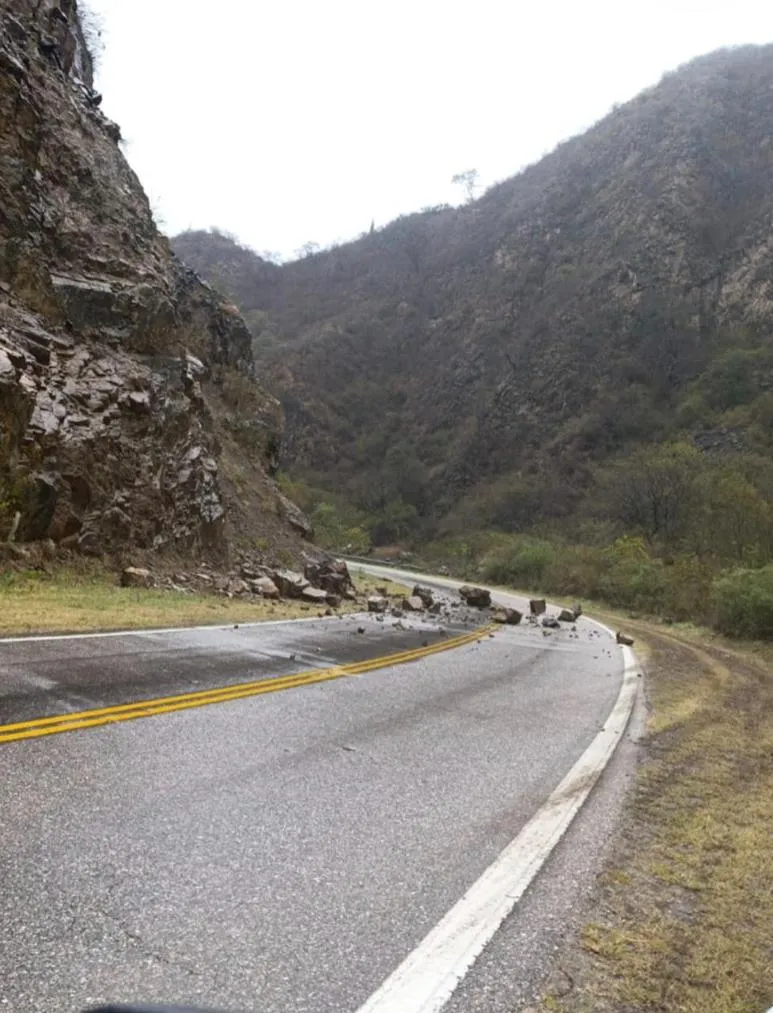 Precaución extrema en la Ruta Nacional 60 por derrumbes en La Cébila