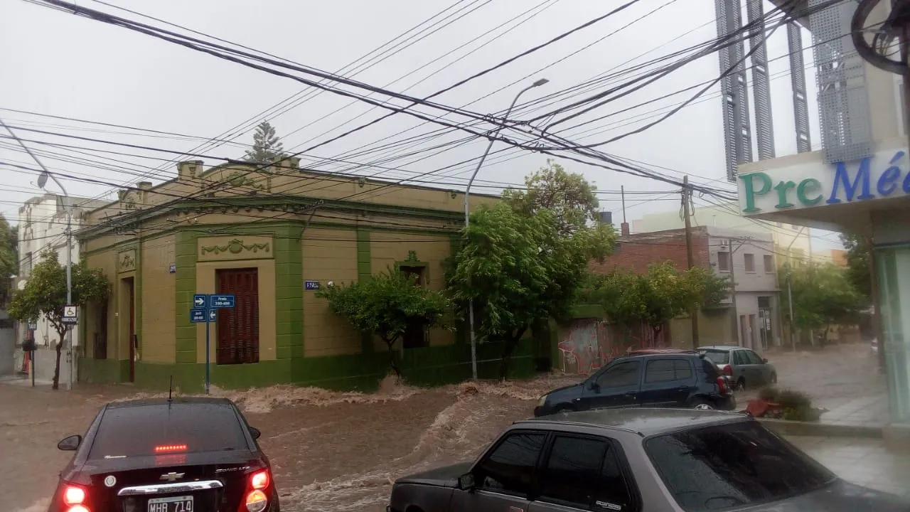 Problemas con el agua potable en varios barrios
