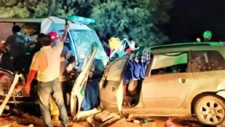 Prohíben el ingreso de una mamá al colegio por vestir “ropa provocativa”