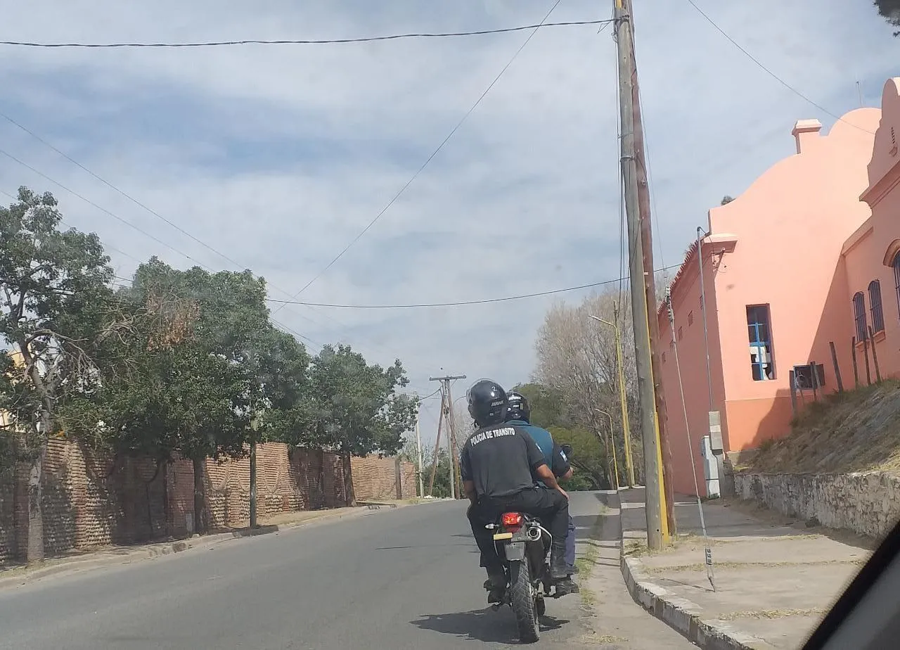 Protagonizó un siniestro vial, se dio a la fuga y fue demorado en un Puesto de Control