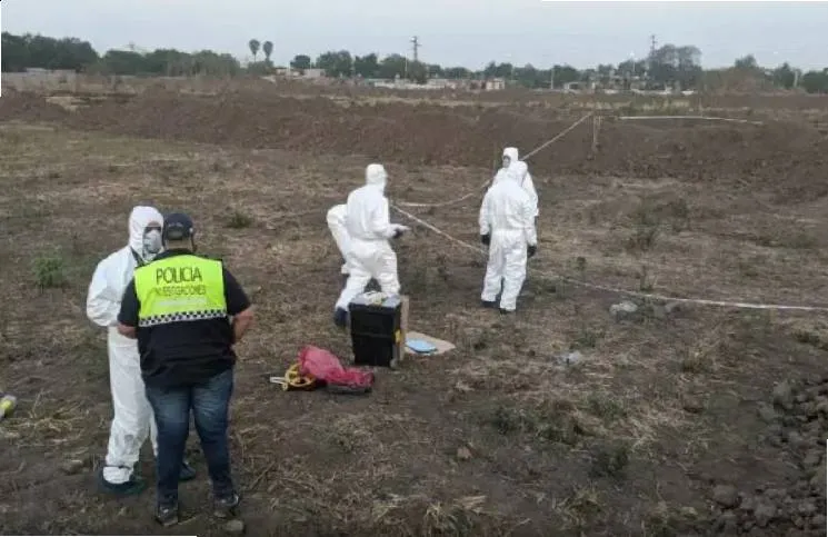 Pueblo de España ofrece casa y trabajo a quienes se hagan cargo del único bar