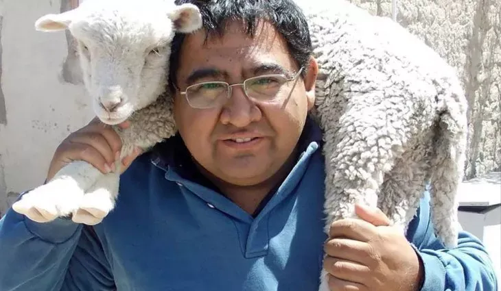Quién es la joven misionera que conquistó a Andrés Nara, el padre de Wanda y Zaira