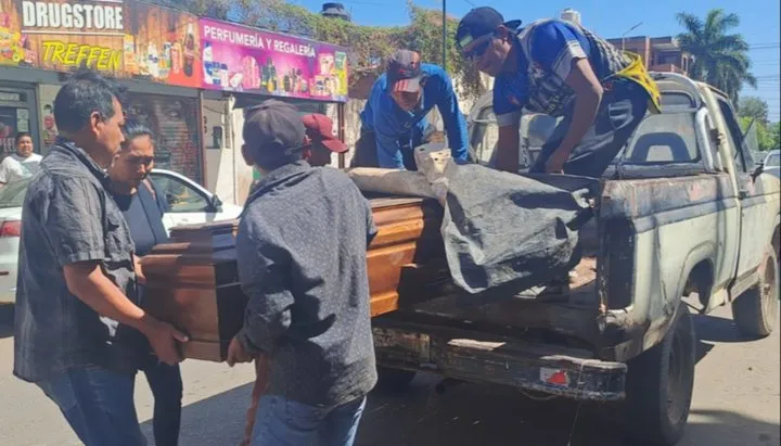Rápidos y Furiosos catuchos: Realizaban picadas en Avenida y les secuestraron los autos