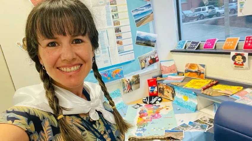 Recibió mensajes de su hermano, fue a verlo y lo encontró muerto
