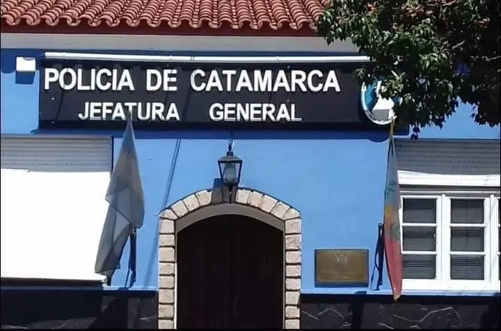 Recluso del Penal de Miraflores se subió a los techos