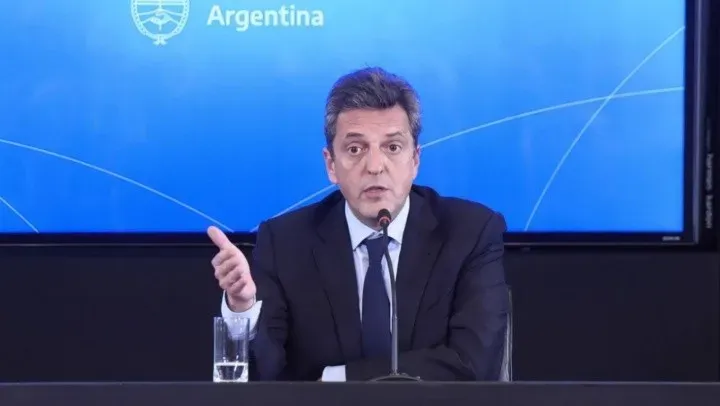 Recomiendan a los tucumanos extremar los cuidados con el agua que consumen por el brote de legionella