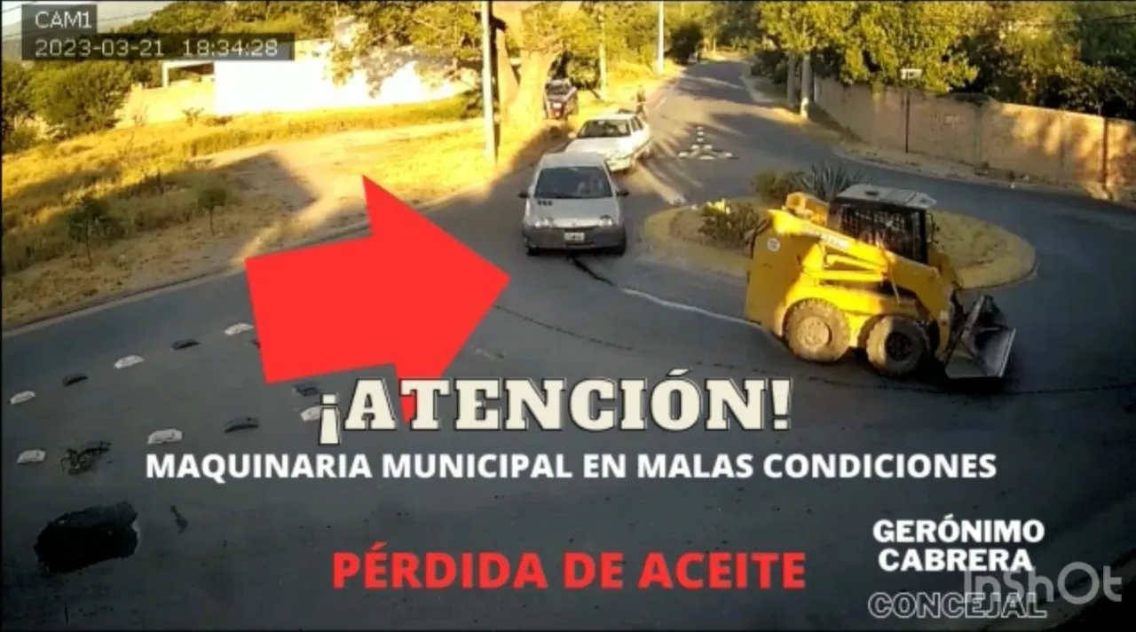 Rescataron una camioneta varada en el Río Los Nogales
