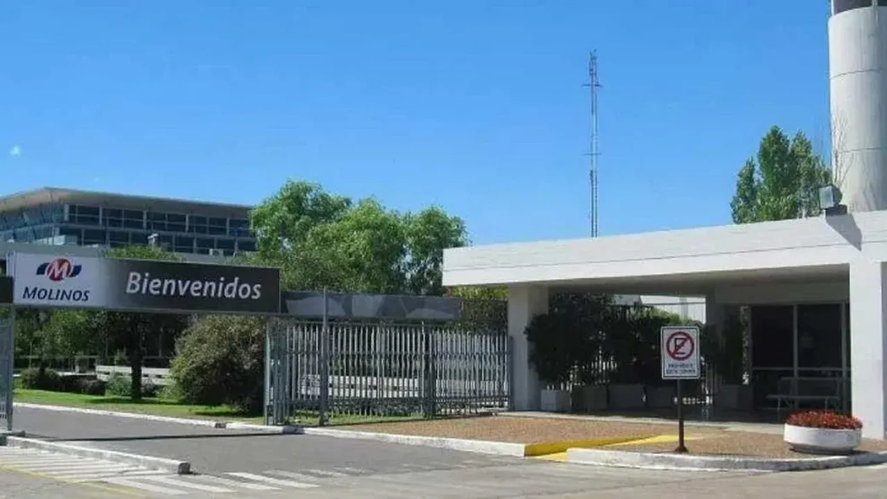 Reunión con policías retirados para "calmar la tropa"