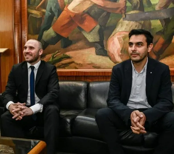 Reunión del Gobernador con los pediatras del Hospital de Niños