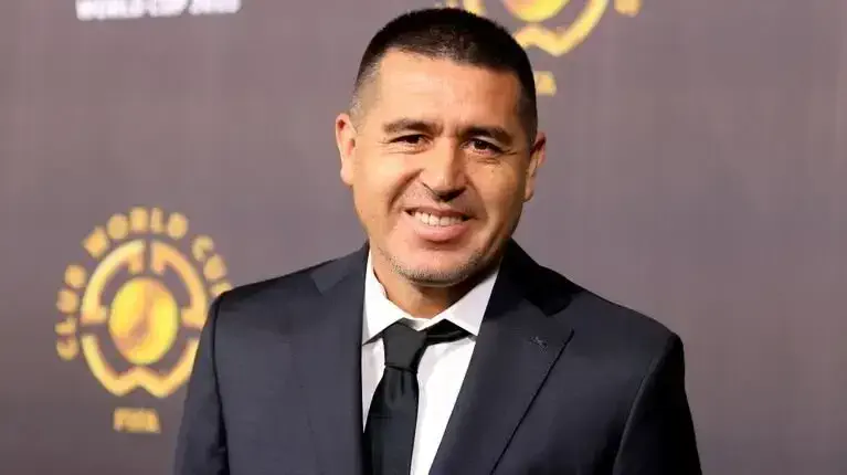 Riquelme ya eligió al sucesor de Gago y en Boca confían en que será Miguel Ángel Russo