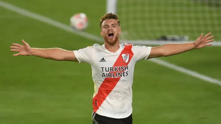 River juega un partido clave ante San Lorenzo