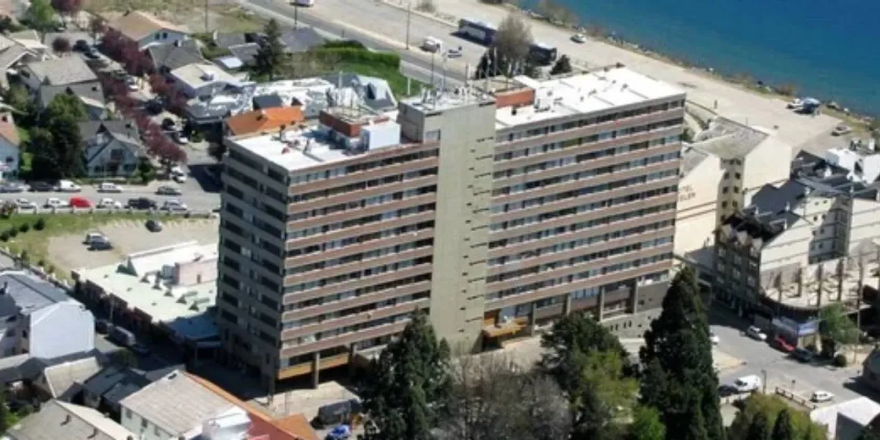 Rompieron un vidrio e ingresaron a robar en un bar
