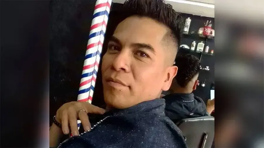 Salió de la cárcel y su madre lo recibió a cinturonazos