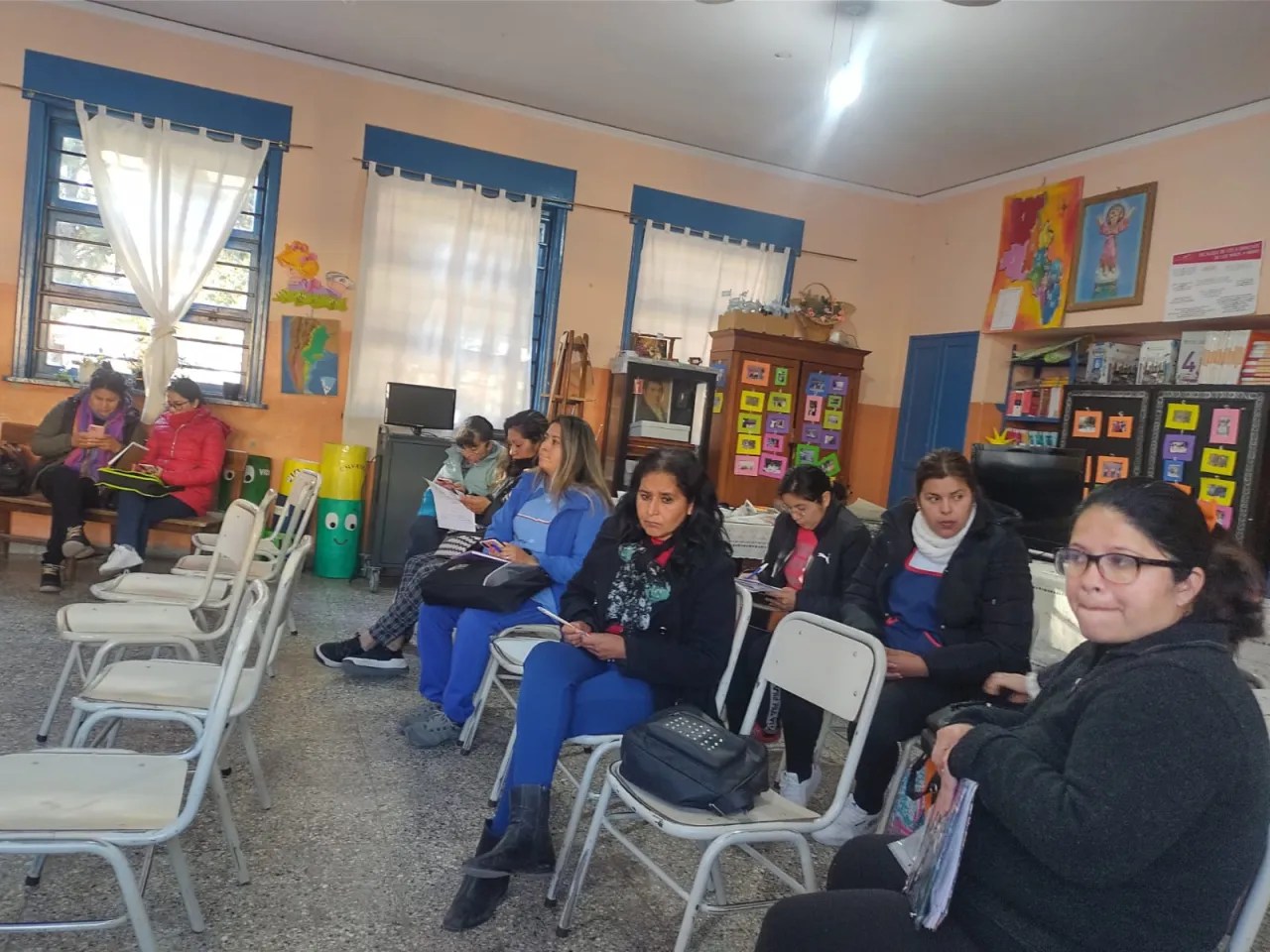 Saquearon una distribuidora de bebidas y atacaron un frigorífico