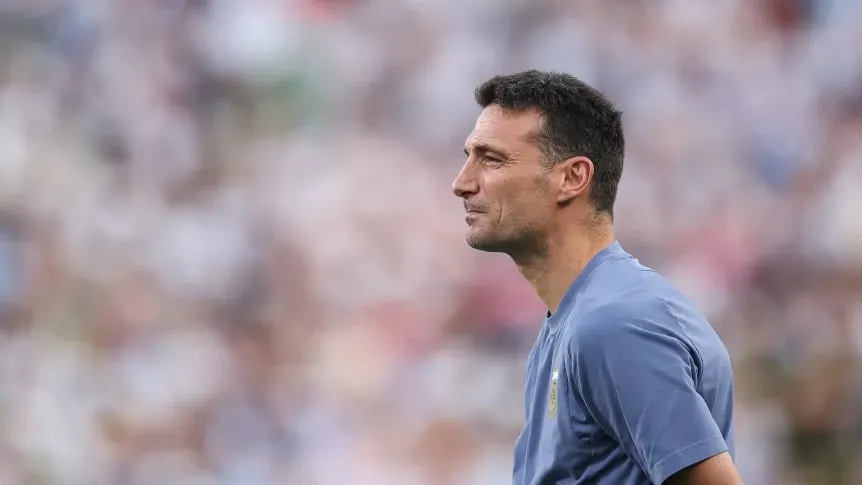 Scaloni reapareció en Monza: mensaje para Colapinto y qué dijo de la Selección Argentina