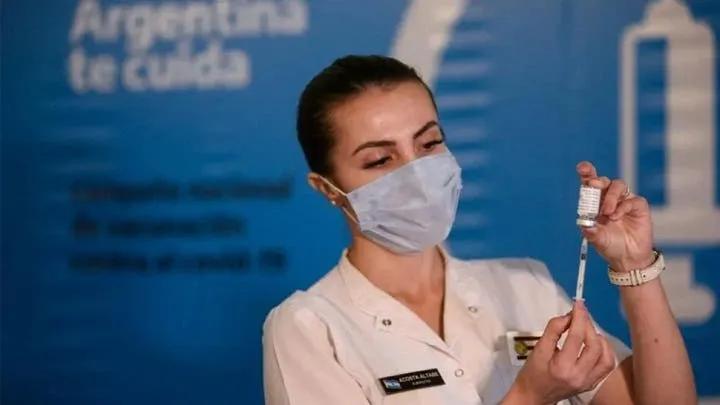 “¿Se acuerda que su hija asesinó por la espalda a una estudiante?”: el Dipy le respondió a Estela de Carlotto
