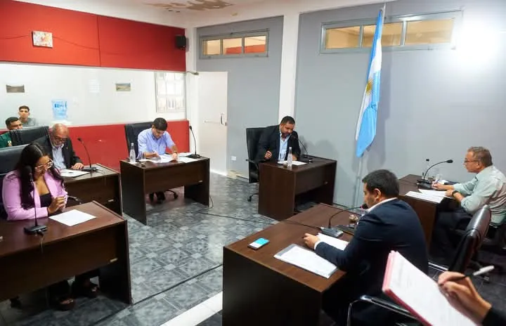 Se desploma el peso boliviano y cada vez más argentinos cruzan para comprar productos