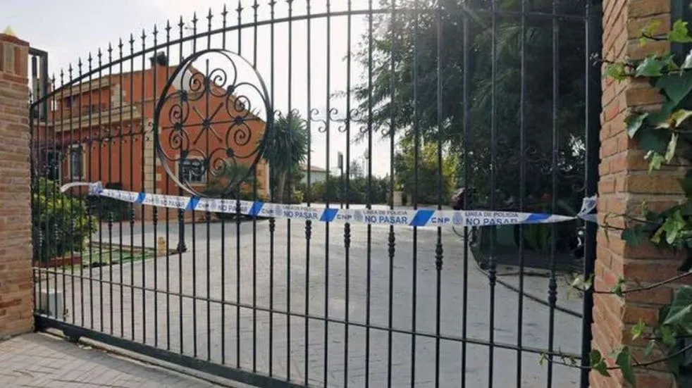 Se hizo las uñas, el resultado no fue el esperado y se volvió viral