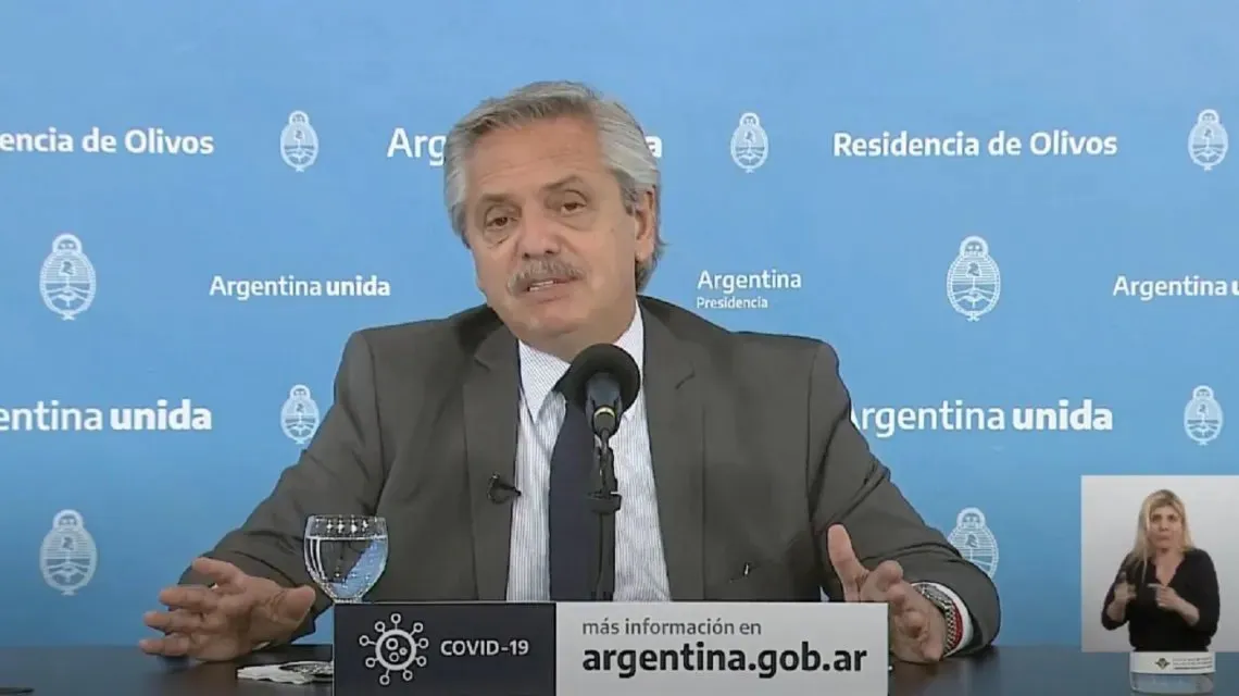 Se hizo una “lipo” y para recuperar la plata acusó al cirujano de abusar de su mujer