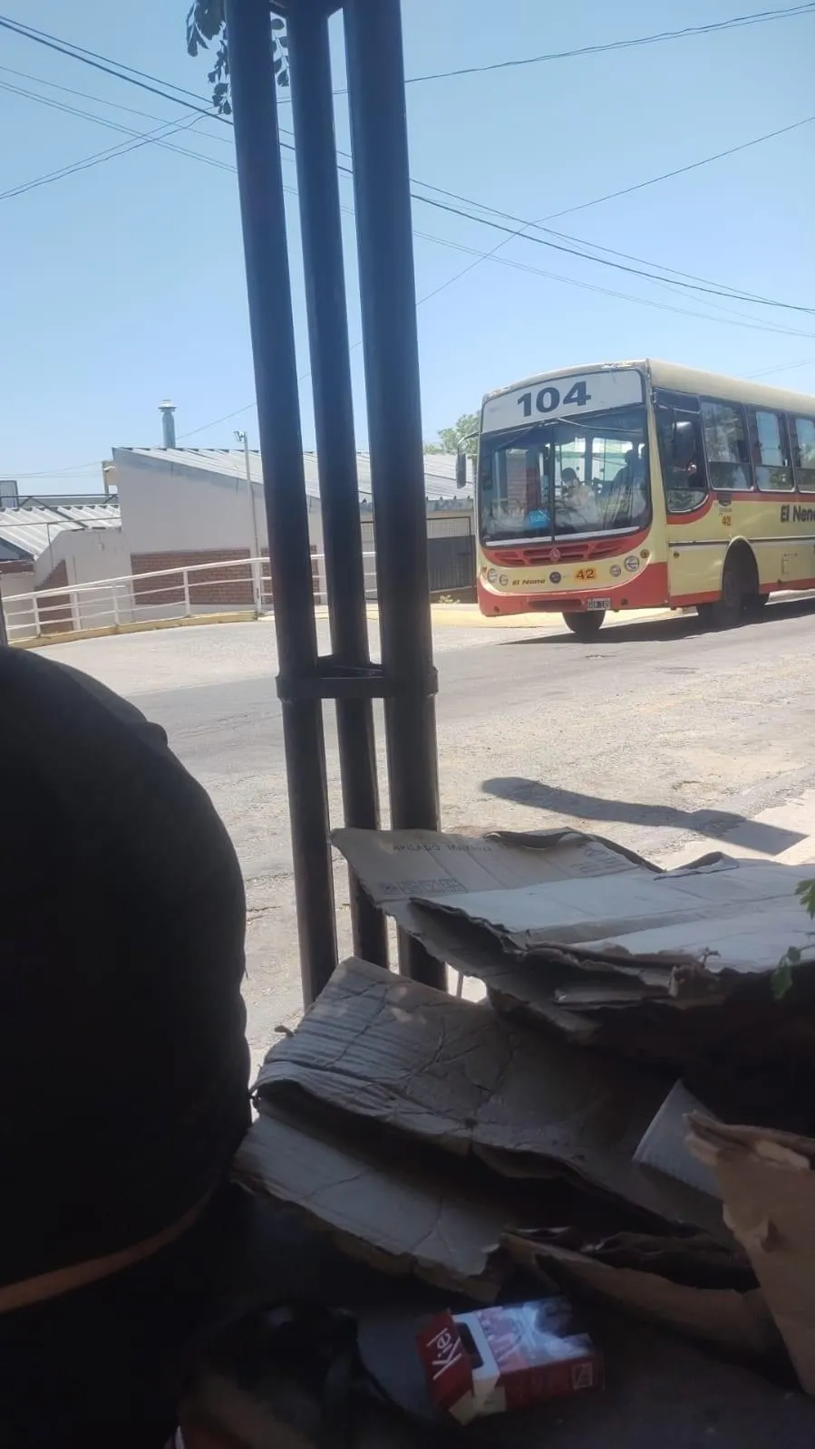 Se incendió una camioneta cargada con 50 garrafas