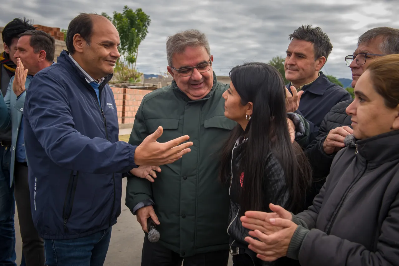 Se mudó a un geriátrico y dejó una carta de despedida que emocionó a sus vecinos